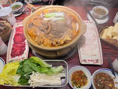 -沙胆彪炭炉牛杂煲(上海日月光广场店)