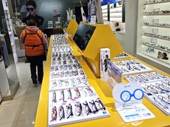 -诺柯视眼镜-蔡司依视路官方工厂店(淞南一店)
