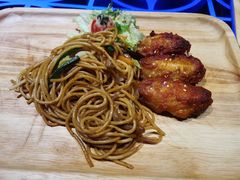 -K+全国连锁KTV(绿地缤纷天地店)