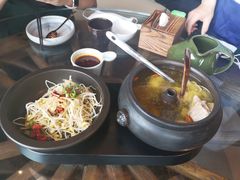 -云海肴·汽锅鸡·云南菜(天山百盛优客店)