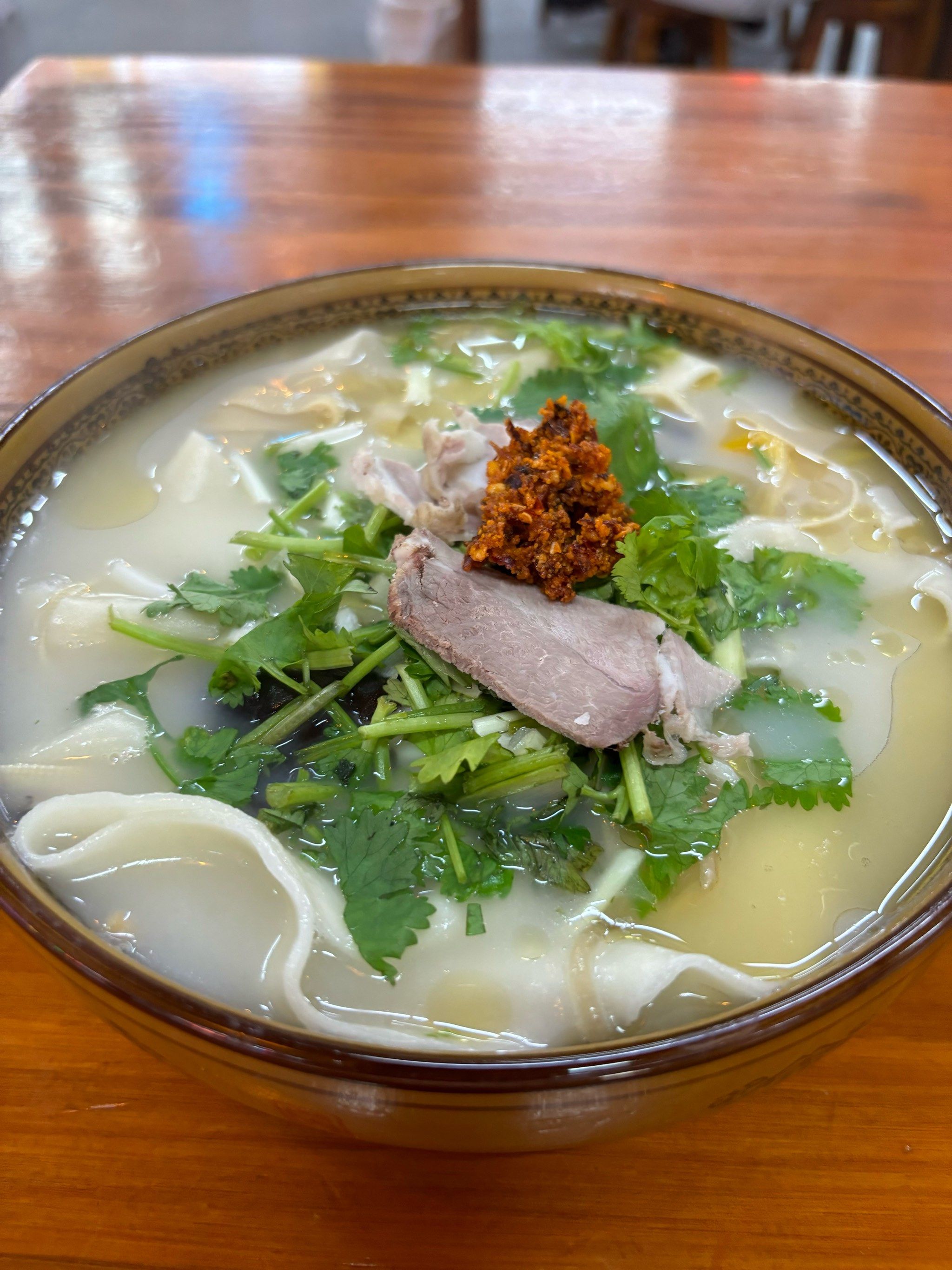 暖心暖胃的羊肉汤面