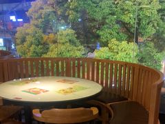 -豪享来中西餐厅(延安东路店)