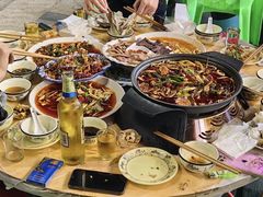 -莽哥海鲜烧烤(盘金路店)