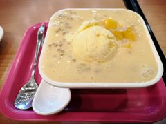 杨枝甘露配香草冰淇淋-满记甜品(南京虹悦城三店)