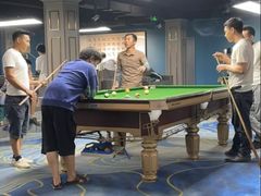 -源8台球俱乐部(徐汇绿地缤纷城店)