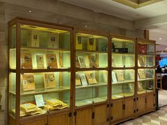 面包甜点陈列柜-阿斯牛牛·凉山菜(新会展店)
