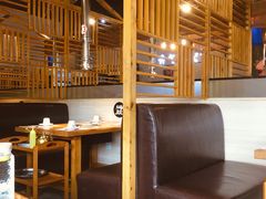 卡座-唯成•韩国炭火烤肉 유성고기