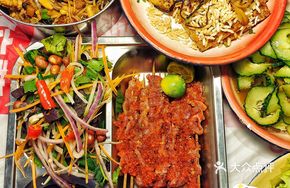 Old Buddy's Freshly Sliced Charcoal-Grilled Beef