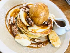 -ROAST coffee & eatery