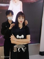 -苑苑发型设计