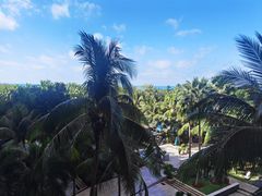 -三亚湾海居铂尔曼度假酒店