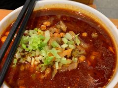 -诚铭记·虾仁汤包·成都小吃(融创店)