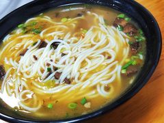 -花溪巷牛肉粉(泉城路店)