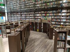 -钟书阁(群光广场店)