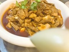 -何猫特色黄焖羊肉