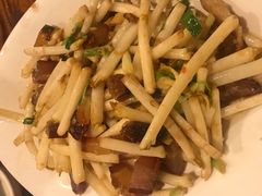 腊味炒花生芽-随缘小馆(红岭路店)