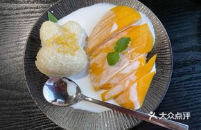 Thai Sweet Mango Sticky Rice