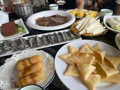 -云中捞高空旋转餐厅(商茂世纪广场店)