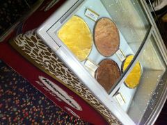 蛋糕-广州花园酒店-凌璇阁360度高空海鲜自助餐CAROUSEL