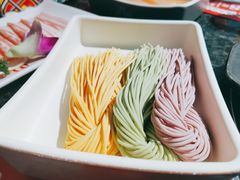 彩色营养火锅面-井格重庆火锅(临平银泰城店)