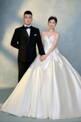 -喜爱高定婚纱摄影
