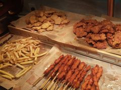 -四囍码头海鲜烧烤自助火锅(外滩南京东路悦荟广场店)