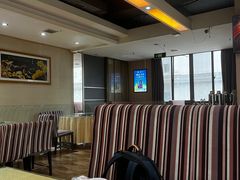 靠窗位-汉水缘鲜鱼庄(黄雁村店)