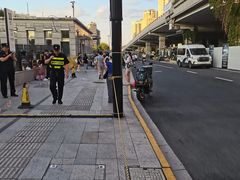 -上海体育场
