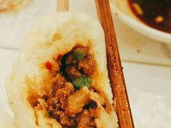 -李与白包子铺(桐梓林店)