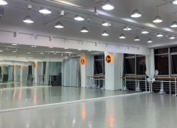 -深舞形体民族舞蹈工作室