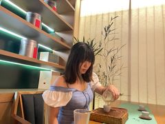 -荷风细雨·中国茶宴(世纪大道店)
