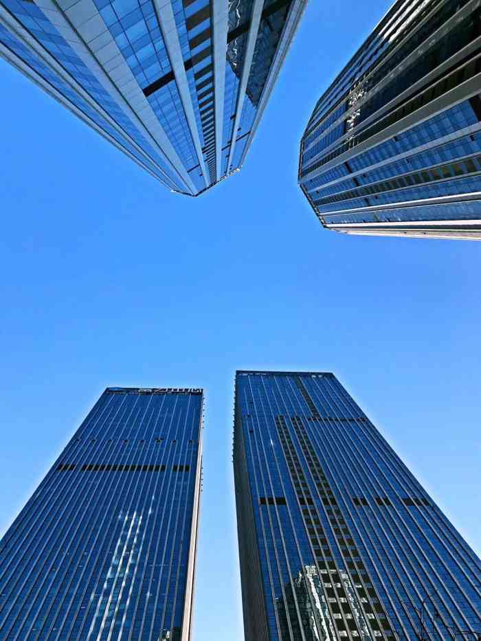 富力中心-"物业非常好,进门上课需要刷卡验证,感觉很.