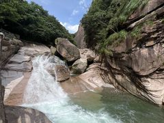 -鄣山大峡谷