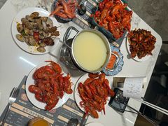 -金马门国际美食百汇(珞喻路店)