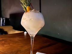 -三两三民谣咖啡清吧