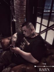 -THE BARN大屋理发馆