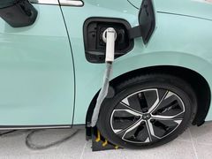 -小鹏汽车(北京龙湖长楹天街销售中心)