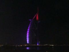 -迪拜帆船酒店海底餐厅