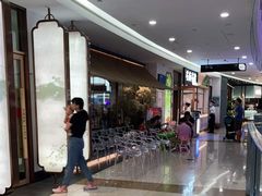 -左庭右院鲜牛肉火锅(浦江欢乐颂店)