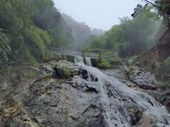 -南昆山川龙瀑布