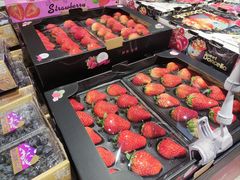 -七鲜超市(瑞虹天地太阳宫店)