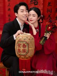 -都市丽人婚纱摄影