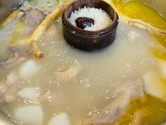 -朴小妹人参鸡汤火锅(长白山万达店)