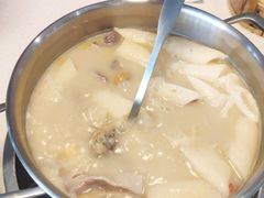 -煲王粤菜餐厅(中侨中心店)