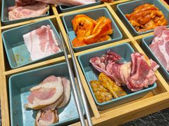 -烤路里·韩国品质自助烤肉(石路天虹4号店)