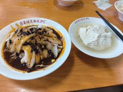 -翔龙茶文化酒店(汉中高铁站万邦旗舰店)