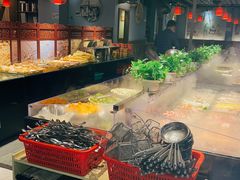 -牛里牛气· 榴莲海鲜鲜牛肉自助火锅·烤肉(横岗店)