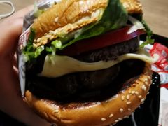 -The Habit Burger Grill 哈比特汉堡(复兴soho店)