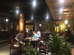 -功德林(南京西路店)