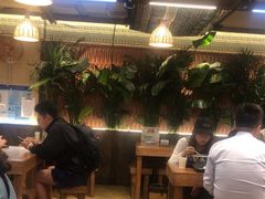 -云阿蛮云南生烫牛肉米线(奉贤路店)